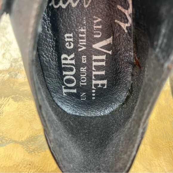 Un Tour En Ville Black Patent and Metallic Grey Leather Square Toe Slip On Shoes - Picture 11 of 12